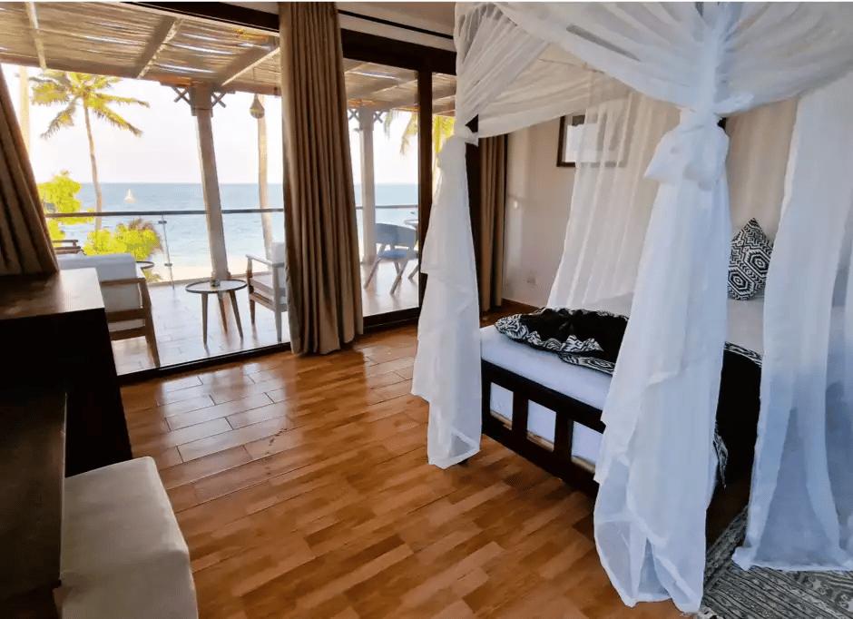 Diamonds Dream of Zanzibar Gallery Image