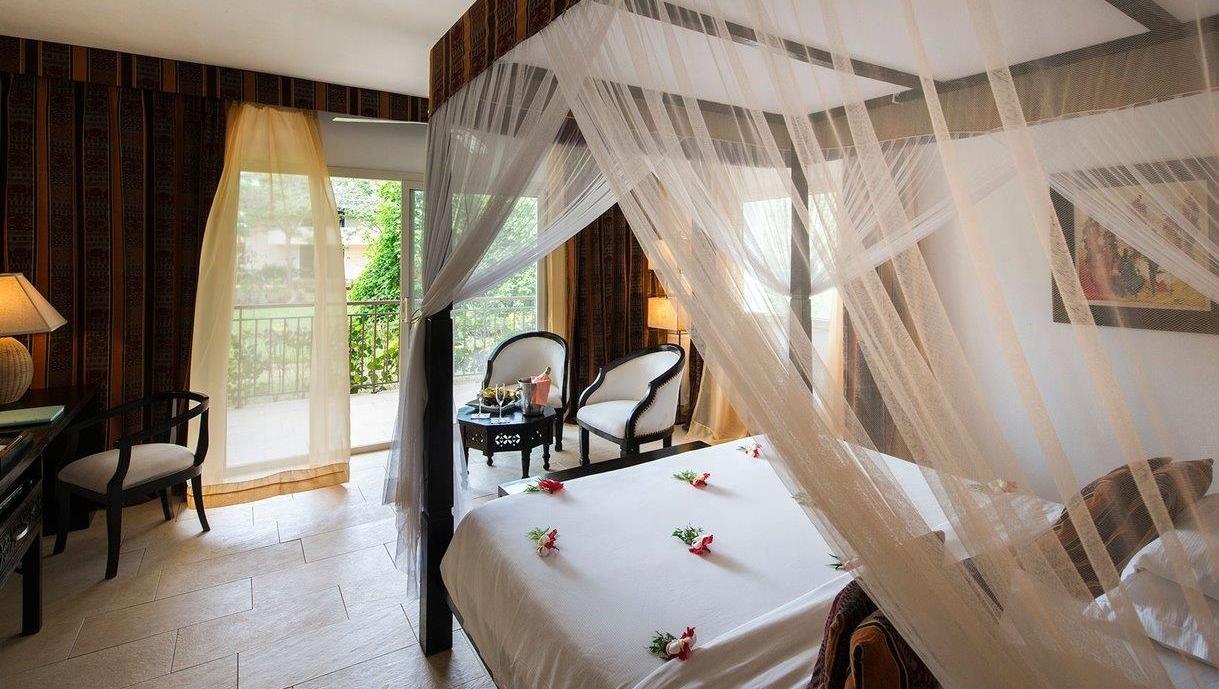Diamonds Dream of Zanzibar Gallery Image