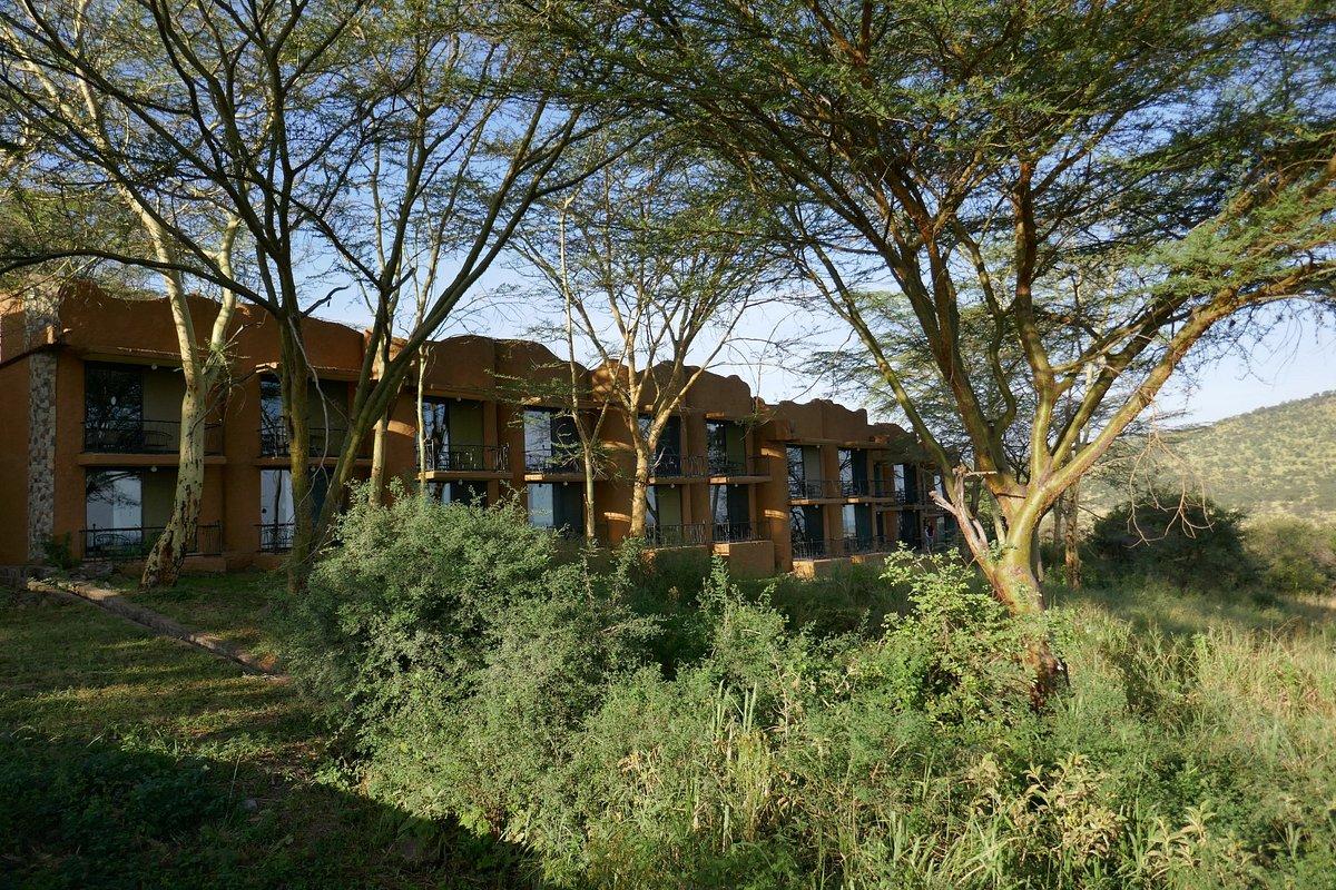 Serengeti Sopa Lodge Gallery Image