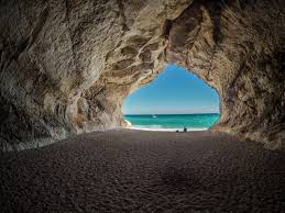 KUZA CAVE